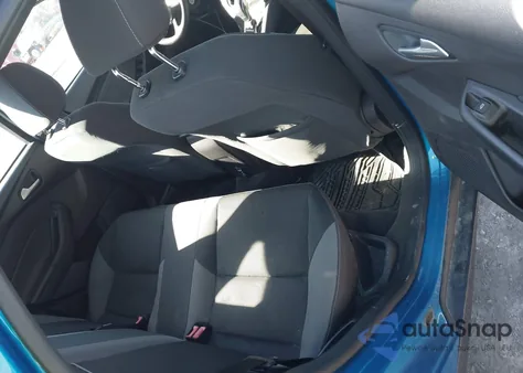 2014 Ford Focus Se z USA, uszkodzony, nr VIN 1FADP3F2XEL148126